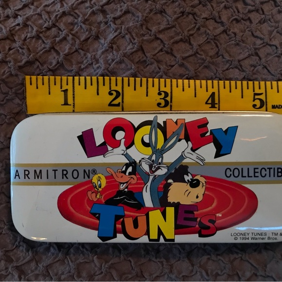 Tweety Bird Looney Tunes watch by Warner Brothers in EUC - Picture 8 of 9